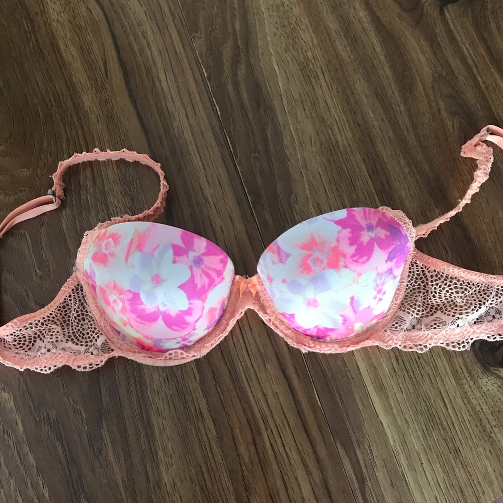 PINK bra